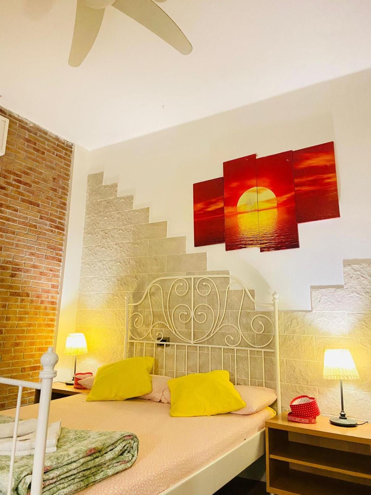 Europe Station Rooms Parma Buitenkant foto